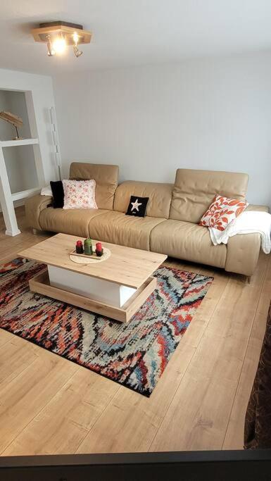 Omi'S Nest, Fuer Klein Und Gross Apartment Oberburen Exterior photo